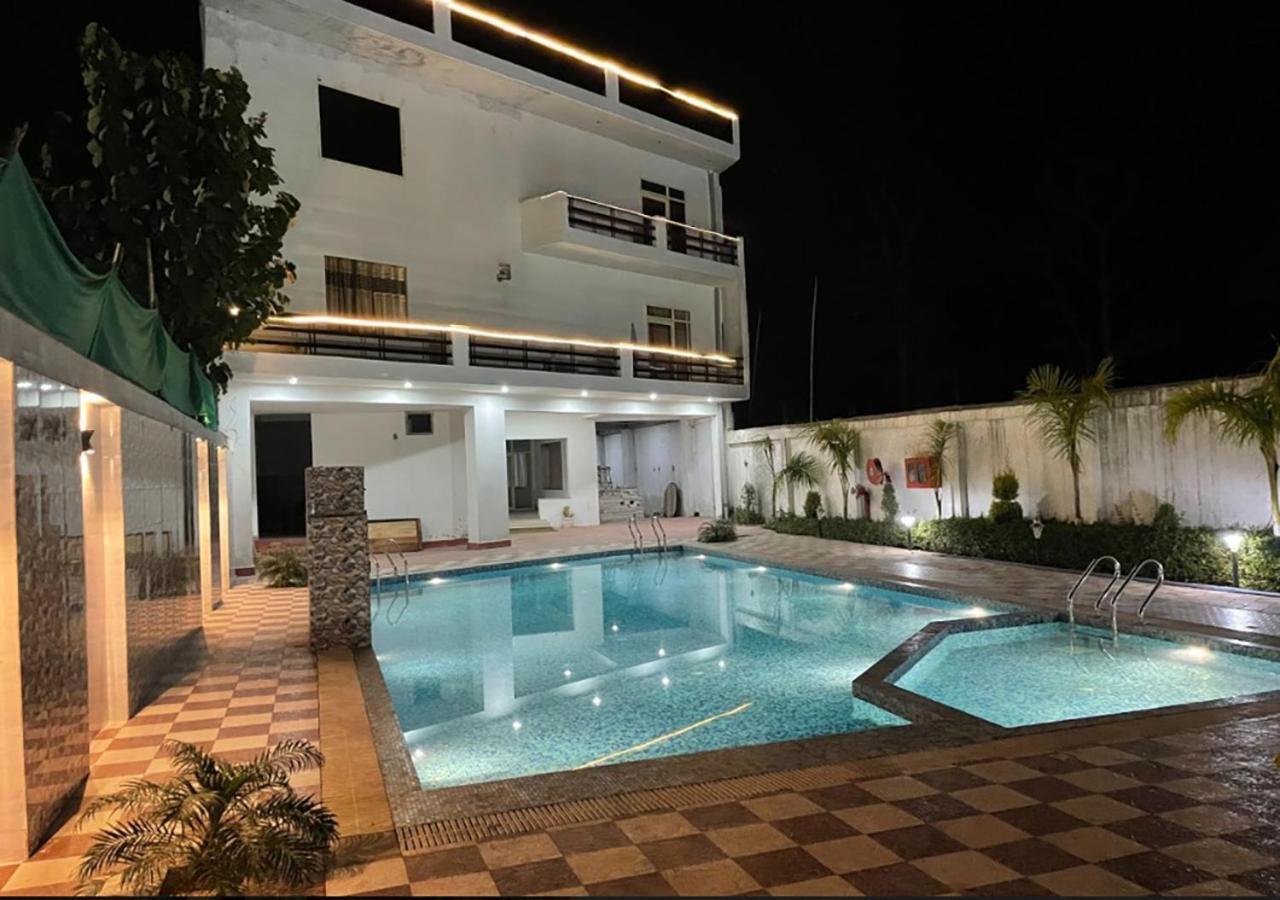 SUMEDHA G Village Resort&Spa Raiwala Exteriör bild